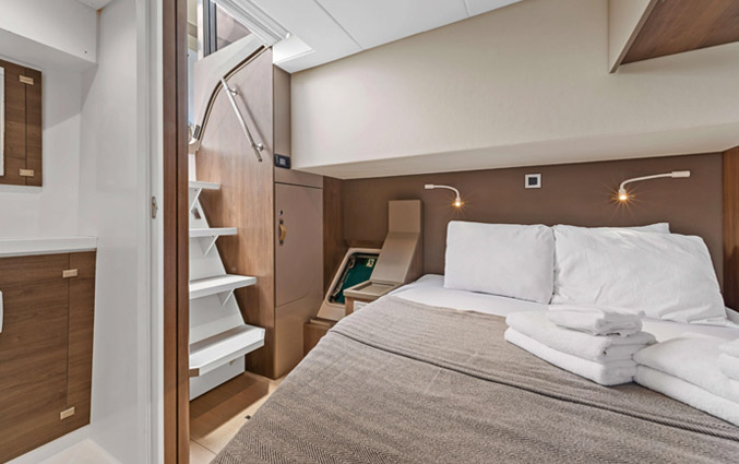 Bali 48' Open Space - Master Cabin - Abaco Yacht Charter