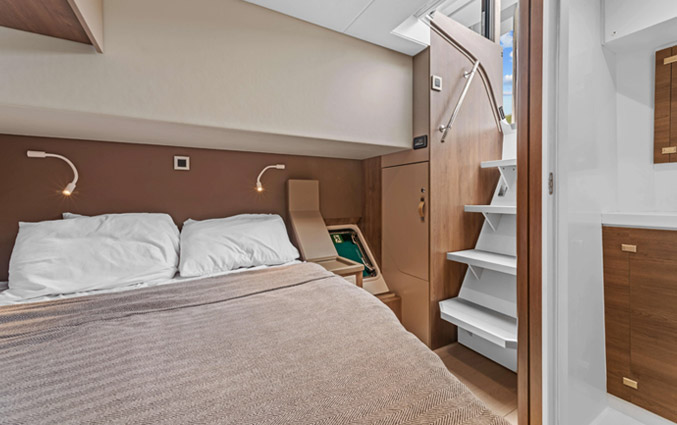 Bali 48' Open Space - Master Cabin - Abaco Yacht Charter