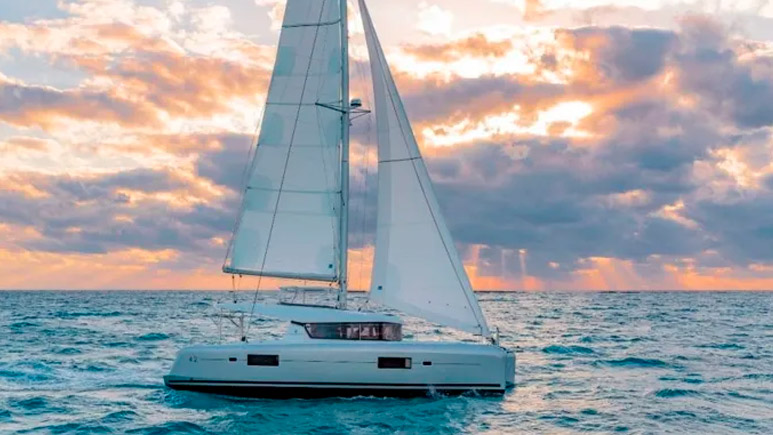 Belight Lagoon Catamaran Rental Abaco Bahamas