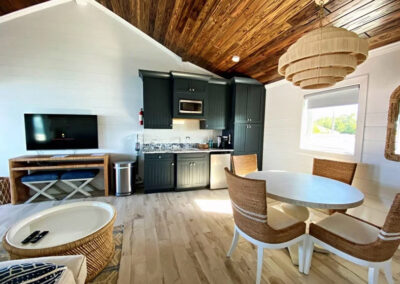 Harbour View Marina Accomodations - Kitchen