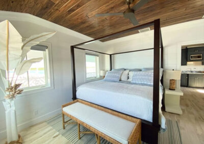 Harbour View Marina Accomodations - King Suite