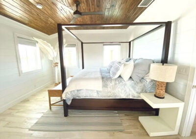 Harbour View Marina Accomodations - King Suite