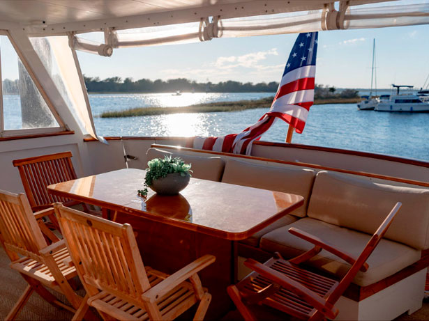 Sea Suite Burger Motor Yacht Outdoor seating - Abaco Yacht & Charter Services